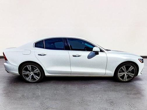 2021 Volvo S60 INSCRIPTION