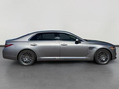 Savile Silver 2021 Genesis G90 3.3T Premium