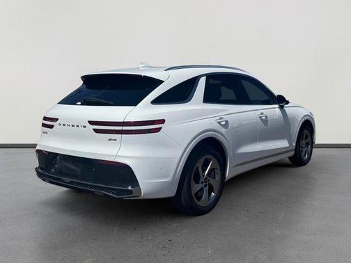 Alta White 2026 Genesis GV70 2.5T Advanced