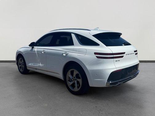 Alta White 2026 Genesis GV70 2.5T Advanced