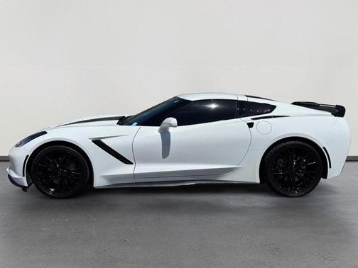 Arctic White 2019 Chevrolet Corvette Stingray