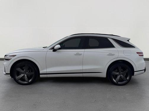 White 2025 Genesis GV70 2.5T
