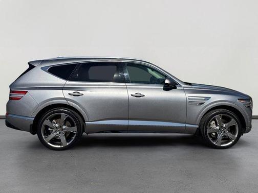 Savile Silver 2022 Genesis GV80 2.5T