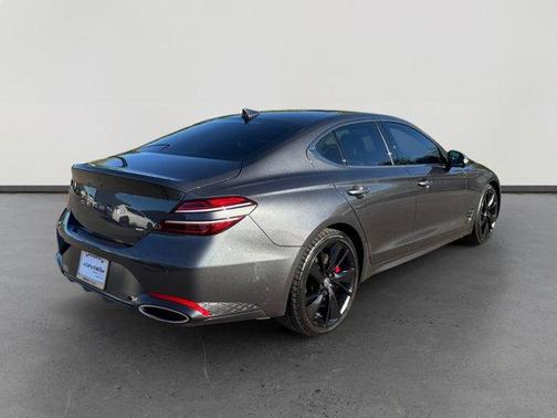 2022 Genesis G70 3.3T