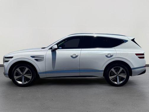 Uyuni White 2021 Genesis GV80 2.5T