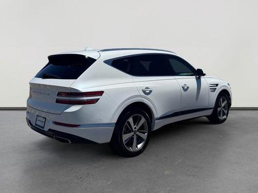 Uyuni White 2021 Genesis GV80 2.5T