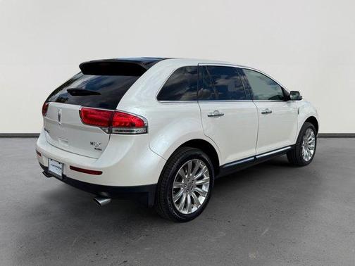 2014 Lincoln MKX Base