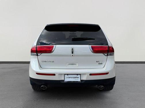 2014 Lincoln MKX Base