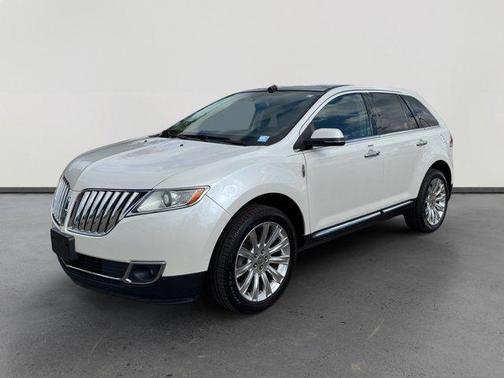 2014 Lincoln MKX Base