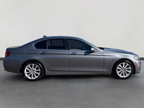 Space Gray Metallic 2016 BMW 535 i