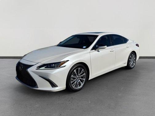 2021 Lexus ES 300h 