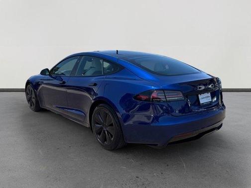 2022 Tesla Model S Base