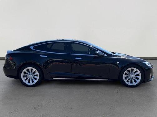 Black 2018 Tesla Model S 75D