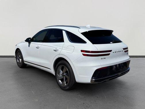 Alta White 2026 Genesis GV70 2.5T