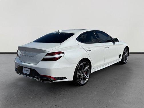 2025 Genesis G70 2.5T