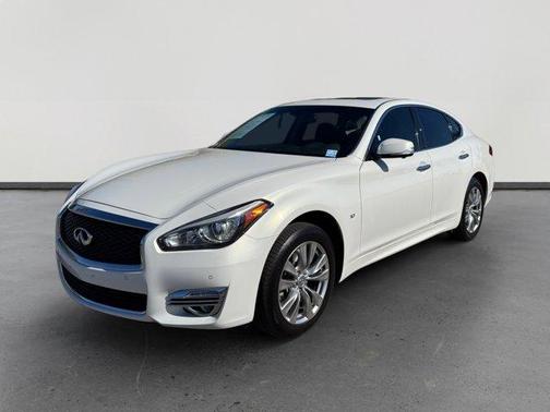 2015 INFINITI Q70 3.7X