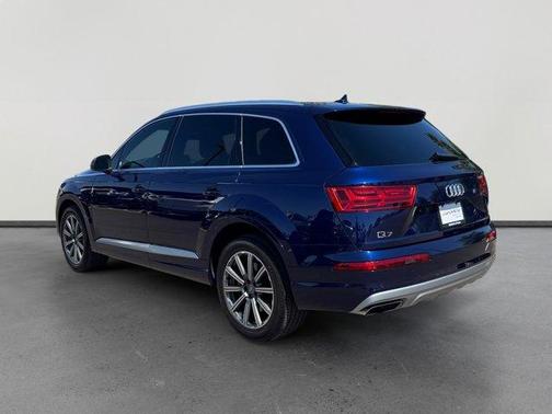 2019 Audi Q7 55 Premium Plus