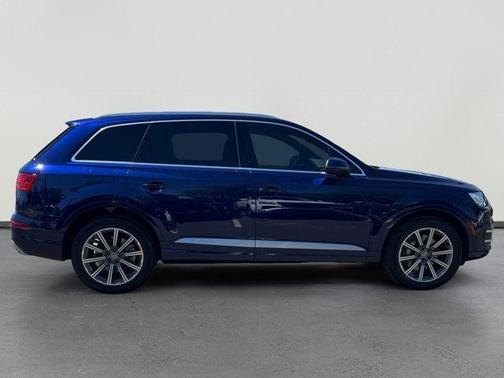2019 Audi Q7 55 Premium Plus