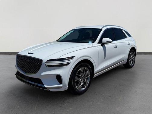Alta White 2025 Genesis GV70 2.5T