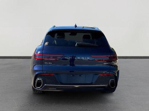 2022 Genesis GV70 2.5T