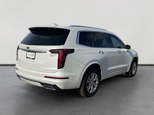 2023 Cadillac XT6 Luxury FWD
