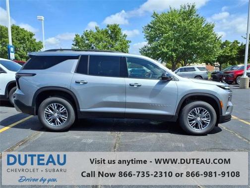 2025 Chevrolet Traverse LT
