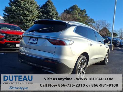 2022 Buick Enclave AWD Essence