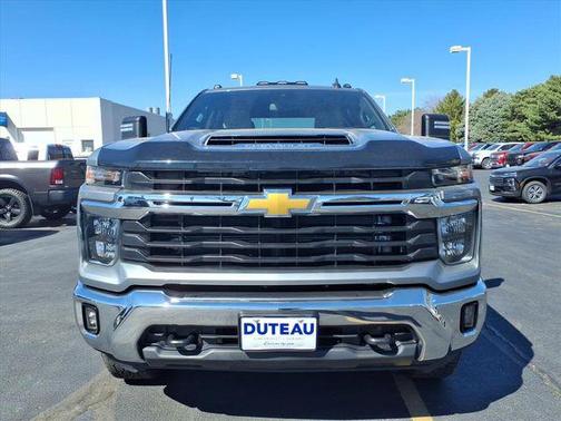Sterling Gray Metallic 2024 Chevrolet Silverado 3500 LT