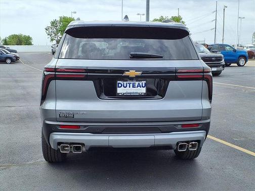 Sterling 2026 Chevrolet Traverse LT