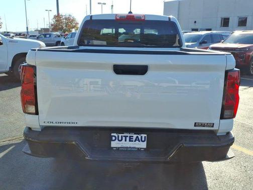 Summit White 2026 Chevrolet Colorado WT