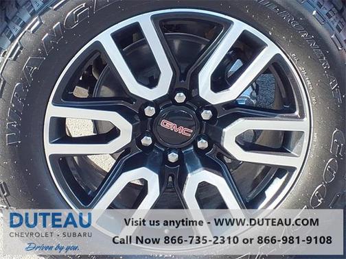 2023 GMC Yukon 4WD AT4