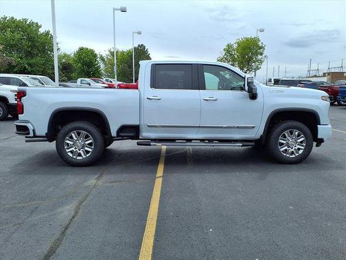 Polar White 2026 Chevrolet Silverado 2500 High Country