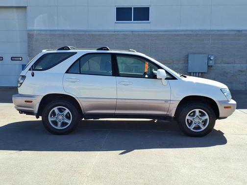 White 2002 Lexus RX 300 Base