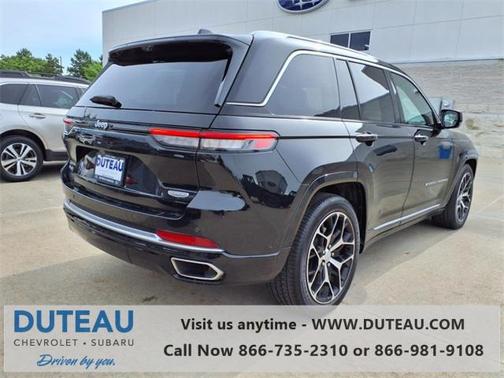 2022 Jeep Grand Cherokee Summit