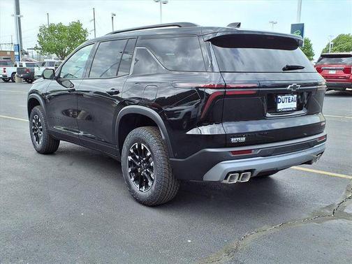 Black 2026 Chevrolet Traverse AWD Z71