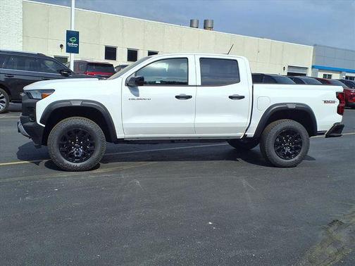 Summit White 2026 Chevrolet Colorado Trail Boss