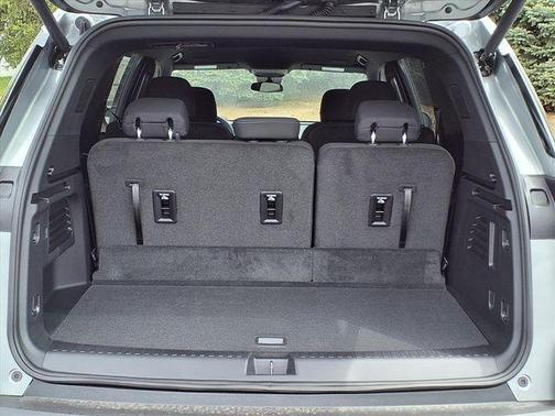 Sterling 2026 Chevrolet Traverse LT