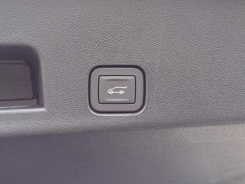 Sterling 2026 Chevrolet Traverse LT