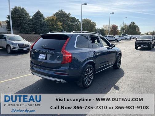 2019 Volvo XC90 T6 Momentum