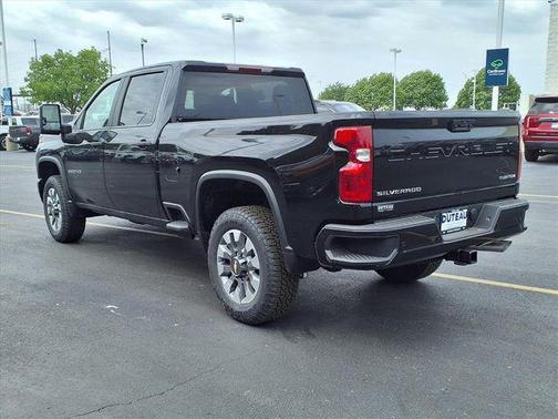 Black 2026 Chevrolet Silverado 2500 Custom