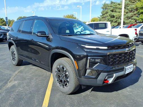 Black Metallic 2027 Chevrolet Traverse AWD Z71