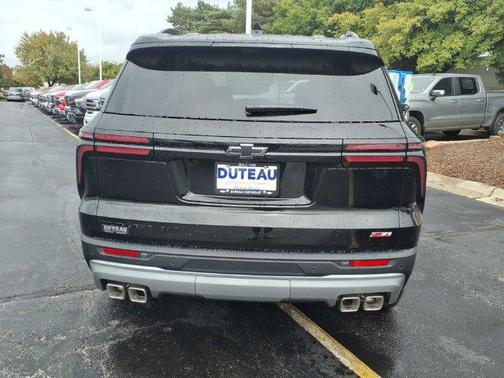 Black Metallic 2027 Chevrolet Traverse AWD Z71