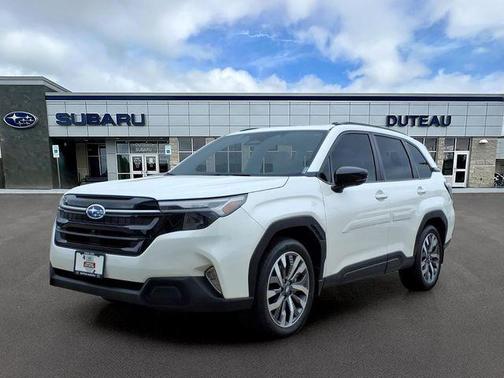Crystal White Pearl 2025 Subaru Forester Touring