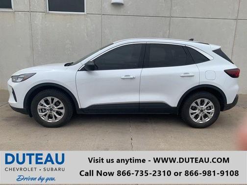 Oxford White 2023 Ford Escape Active