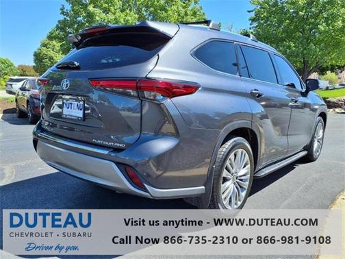 2022 Toyota Highlander Platinum