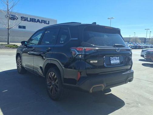 Black / Silver 2026 Subaru Forester Hybrid Sport