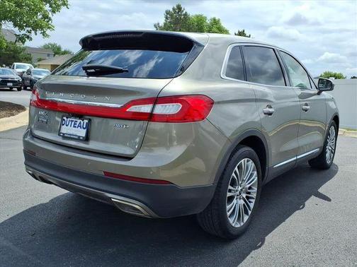 Luxe Metallic 2017 Lincoln MKX Reserve