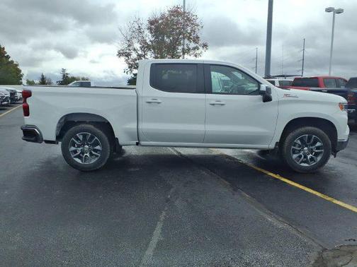 Summit White 2026 Chevrolet Silverado 1500 LT