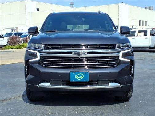 Ash 2023 Chevrolet Suburban LT