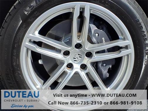 2021 Porsche Macan Base